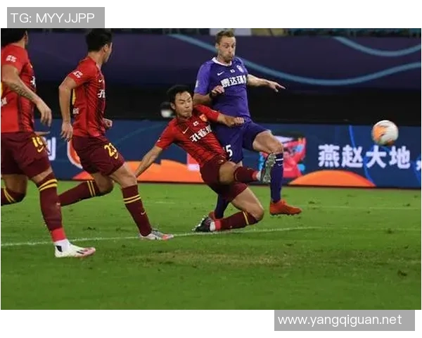 华夏幸福与天津泰达激战正酣谁能在赛场上笑到最后